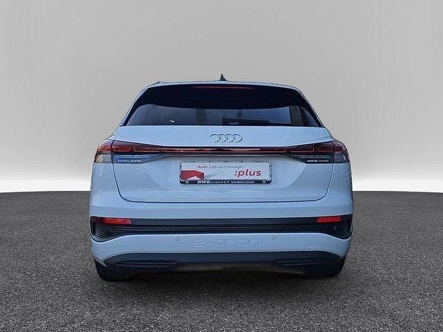 Gebraucht Audi Q4 e-tron Ambiente 150 kW (204 PS) 2022 Weiß SUV