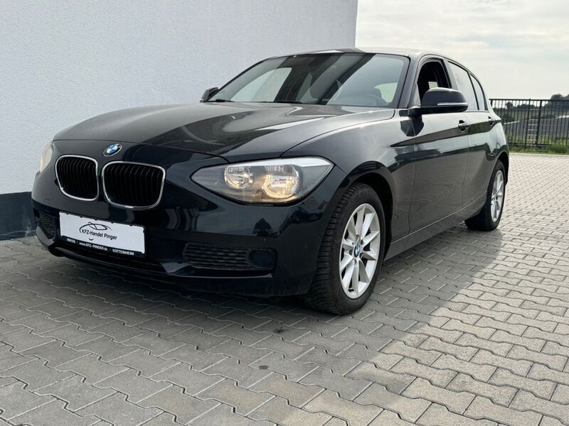 Schwarz Gebraucht 2012 BMW 116 Comfort Edition Kleinwagen | 6.999 € (Fairer Preis) - Bild 1/4