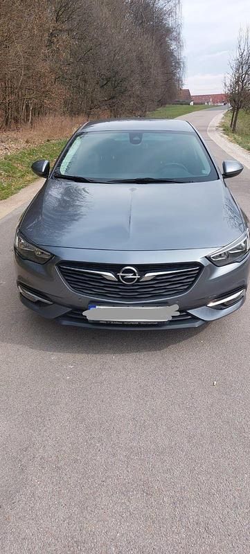 Silber Gebraucht 2018 Opel Insignia Limousine | 12.950 € (Superpreis) - Bild 1/4