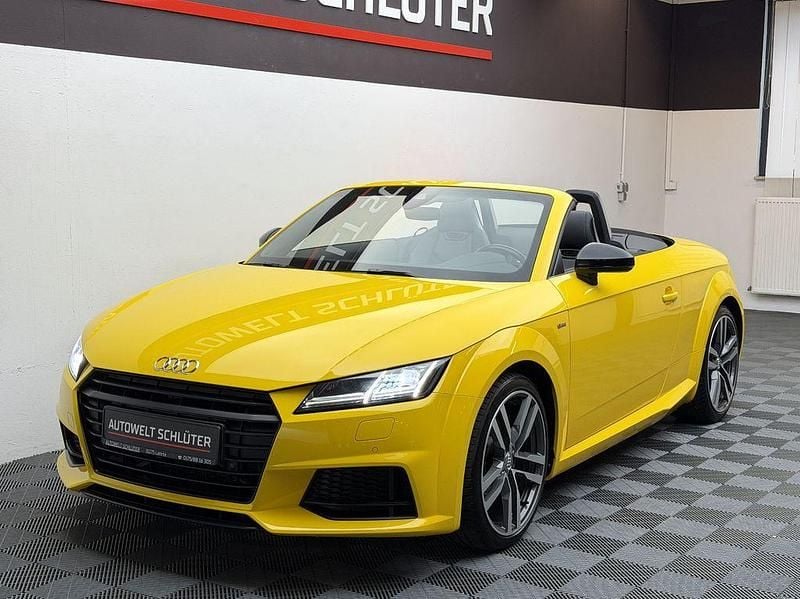 Gelb Gebraucht 2017 Audi TT Roadster S-Line Cabrio | 26.290 € (Fairer Preis) - Bild 1/4