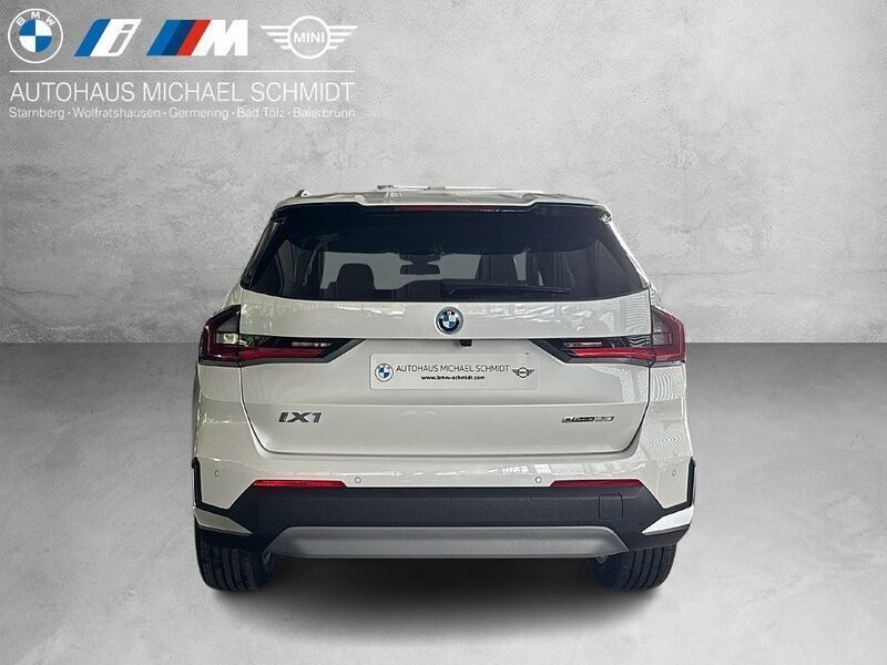Neu BMW iX1 150 kW (204 PS) 2025 Weiß SUV