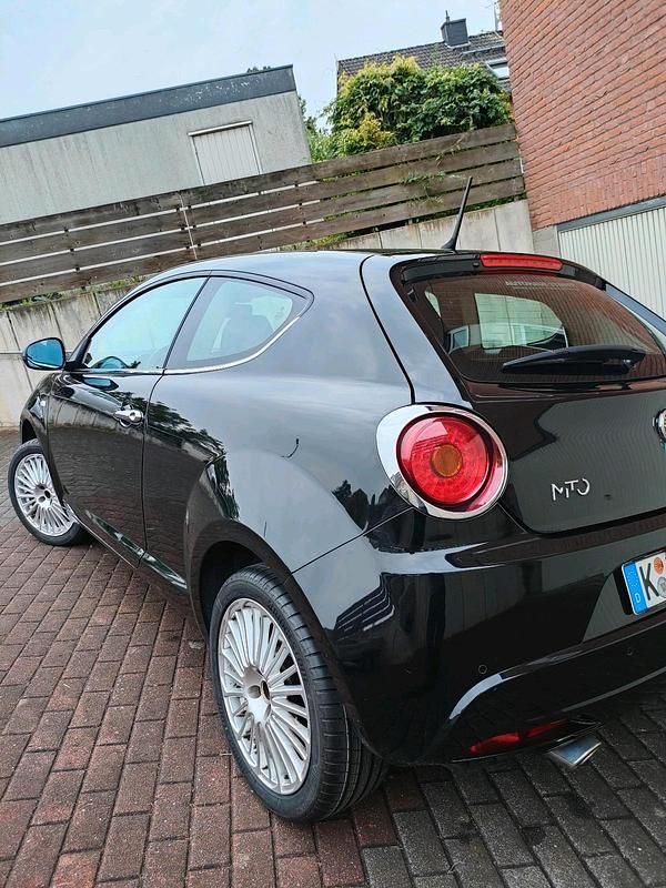 Gebraucht Alfa Romeo MiTo 95 PS (69 kW) 2009 Schwarz Kleinwagen