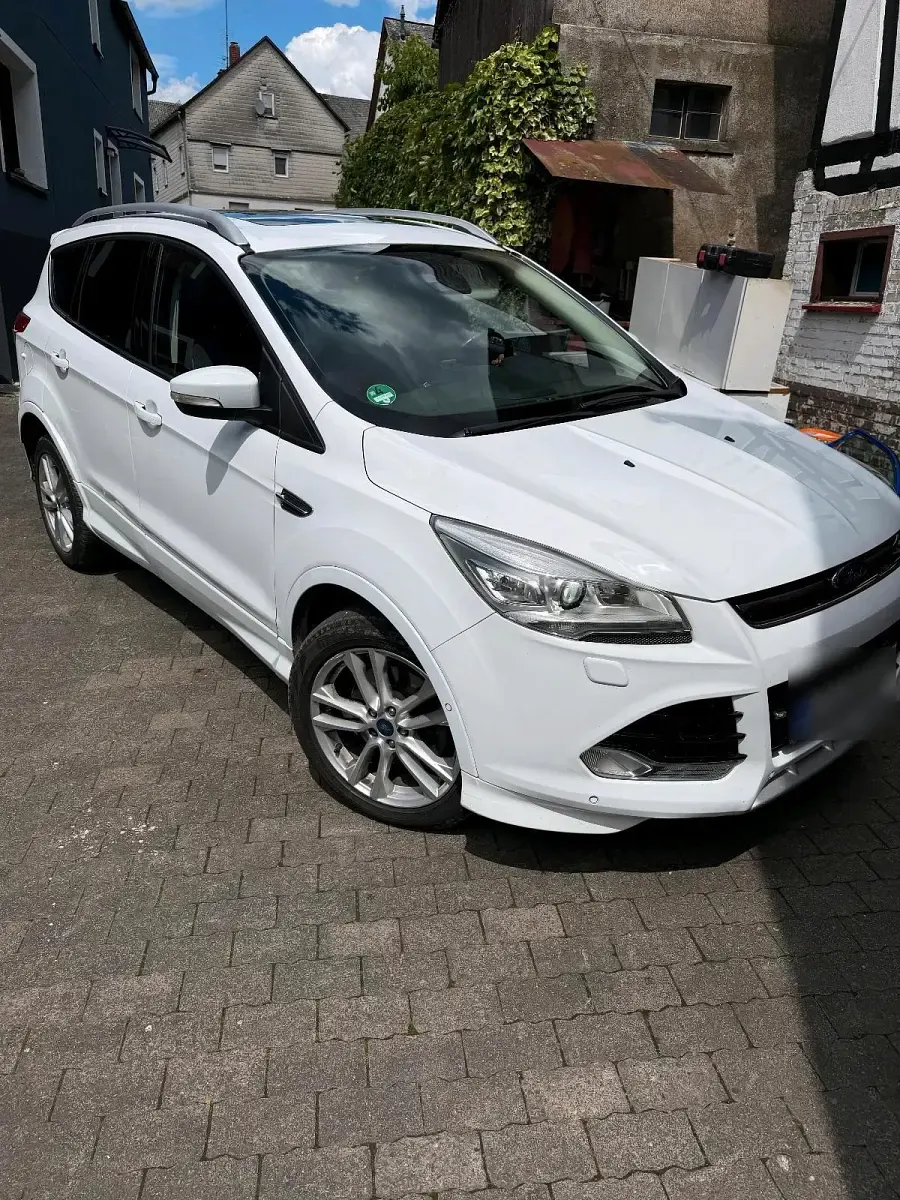 Gebraucht Ford Kuga 180 PS (132 kW) 2015 Weiß SUV