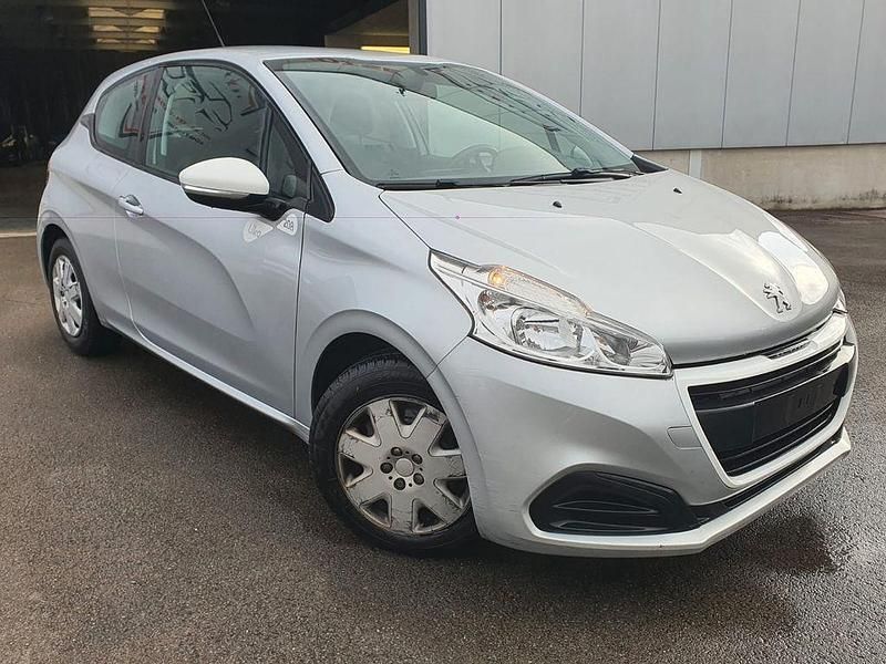 Silber Gebraucht 2016 Peugeot 208 Kleinwagen | 3.500 € (Superpreis) - Bild 1/4
