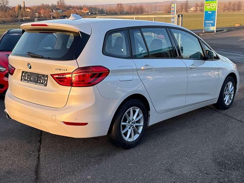 Gebraucht BMW 216 116 PS (85 kW) 2021 Weiß Kombi