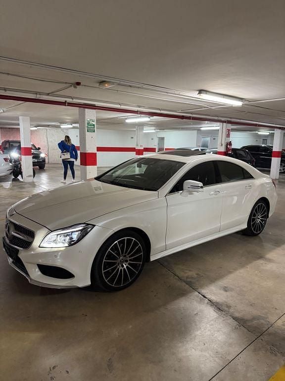Gebraucht Mercedes CLS250 AMG 204 PS (150 kW) 2017 Weiß Limousine