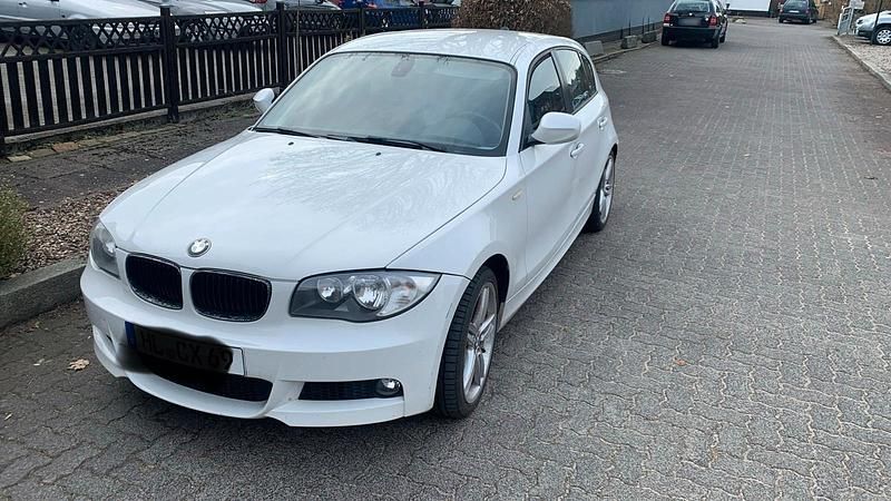 Gebraucht BMW 118 143 PS (105 kW) 2010 Weiß Kleinwagen