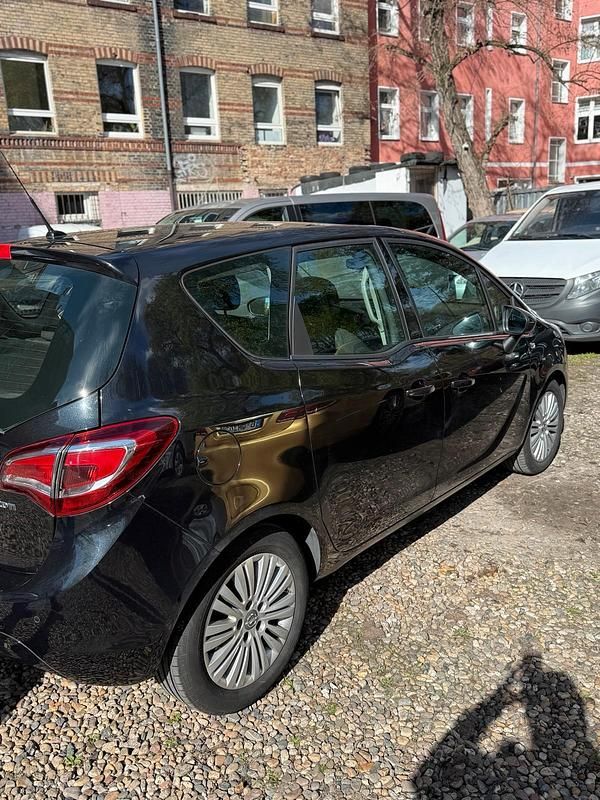 Gebraucht Opel Meriva 116 PS (85 kW) 2015 Schwarz Van / Kleinbus