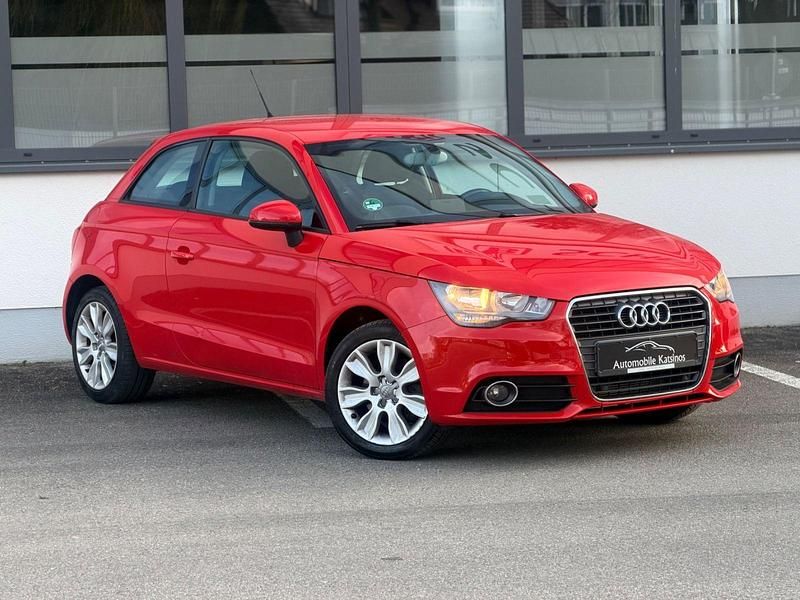 Gebraucht Audi A1 Ambition 122 PS (89 kW) 2012 Rot Kleinwagen