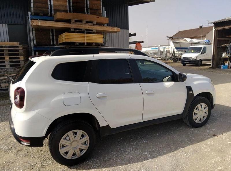 Gebraucht Dacia Duster Comfort 114 PS (83 kW) 2019 Weiß SUV