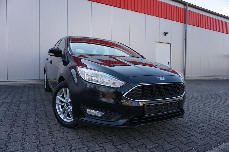 Gebraucht Ford Focus 125 PS (91 kW) 2015 Schwarz Kombi