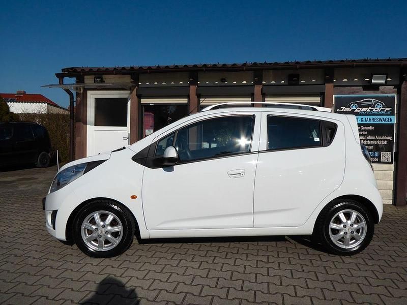 Gebraucht Chevrolet Spark LS 82 PS (60 kW) 2012 Weiß Kleinwagen
