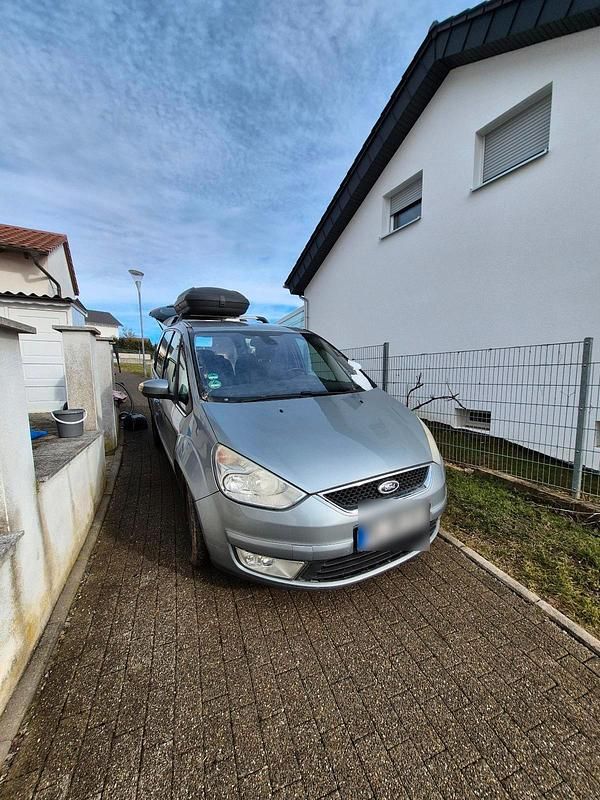 Gebraucht Ford Galaxy 140 PS (102 kW) 2009 Grau Van / Kleinbus