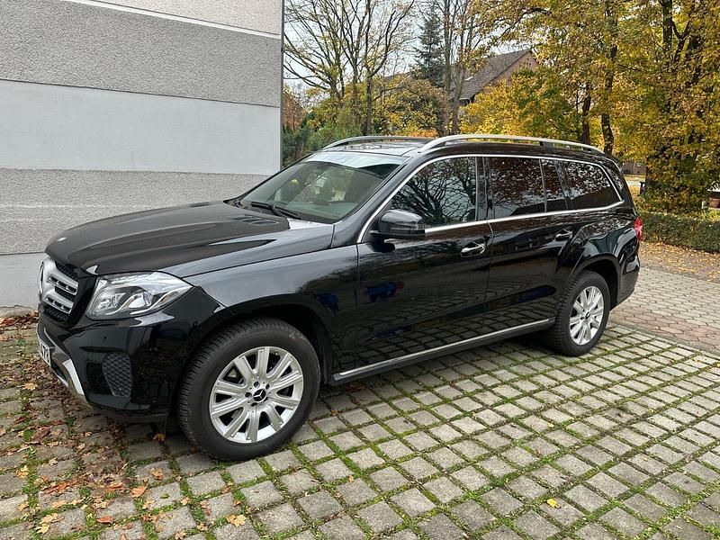 Schwarz Gebraucht 2016 Mercedes GLS350 SUV | 32.900 € - Bild 1/4