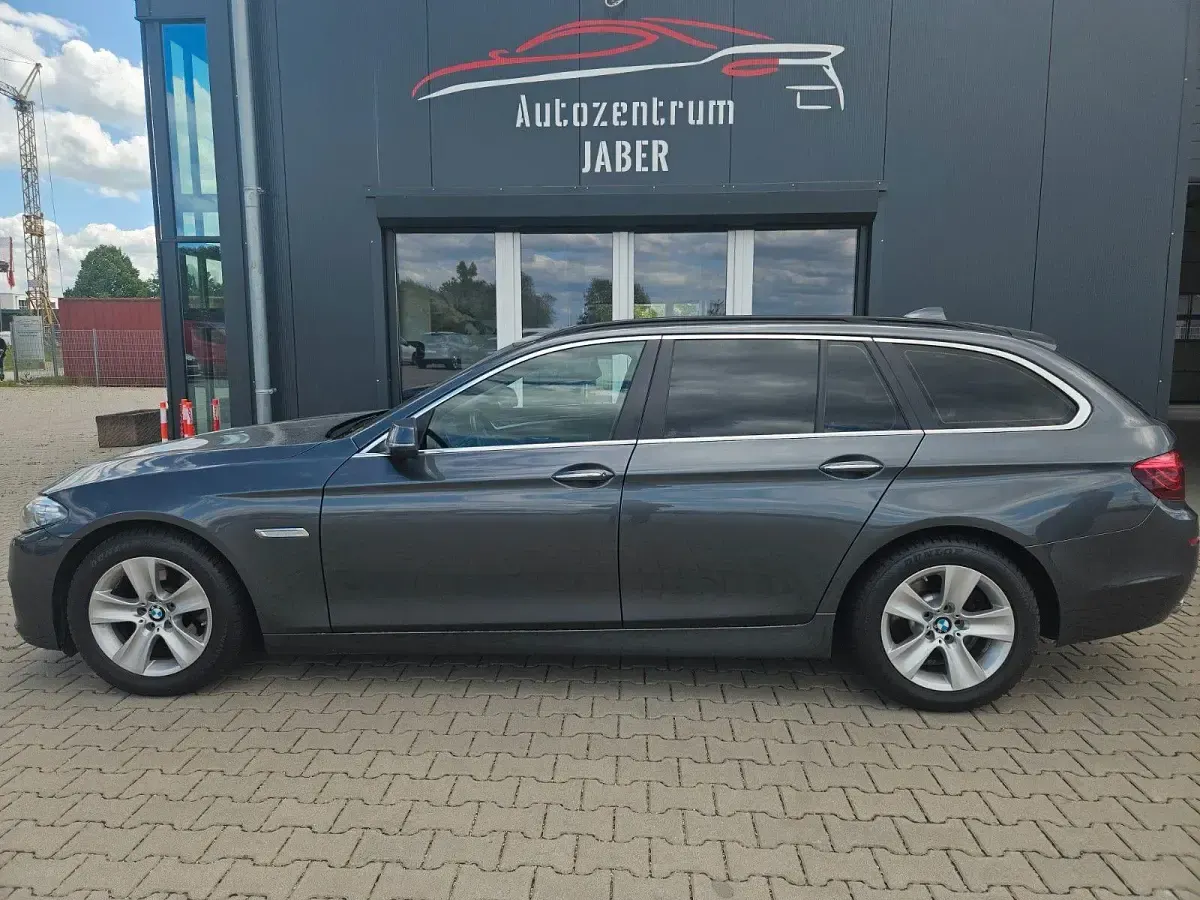 Gebraucht BMW 520 Luxury Line 184 PS (135 kW) 2017 Grau Kombi
