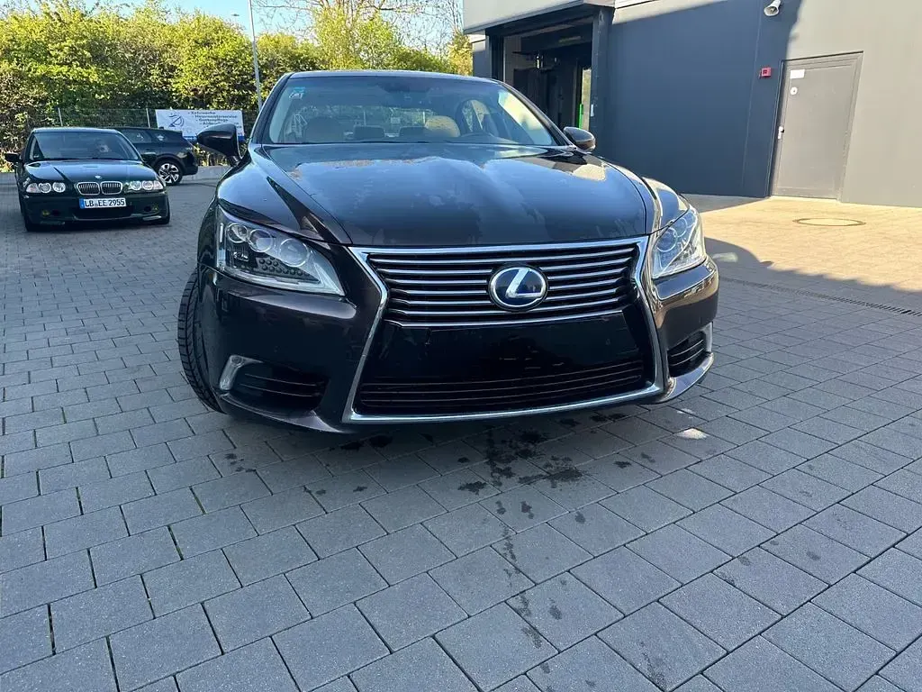 Gebraucht Lexus LS600h L 445 PS (327 kW) 2013 Braun Limousine