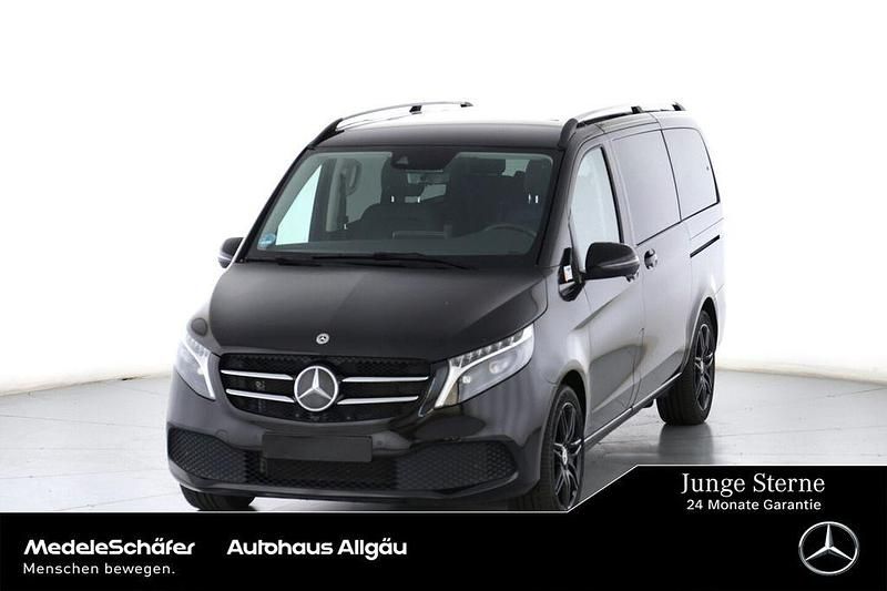 Obsidianschwarz Gebraucht 2024 Mercedes V300 Avantgarde Van / Kleinbus | 73.850 € (Etwas zu teuer) - Bild 1/4