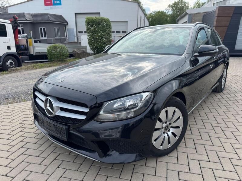 Schwarz Gebraucht 2019 Mercedes C200 Kombi | 13.500 € (Guter Preis) - Bild 1/4
