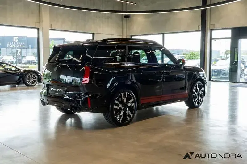 Gebraucht Mini John Cooper Works 300 PS (220 kW) 2024 Schwarz Kleinwagen