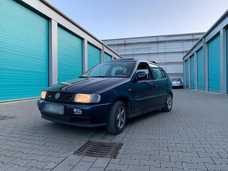 Gebraucht VW Polo 60 PS (44 kW) 1995 Blau Limousine