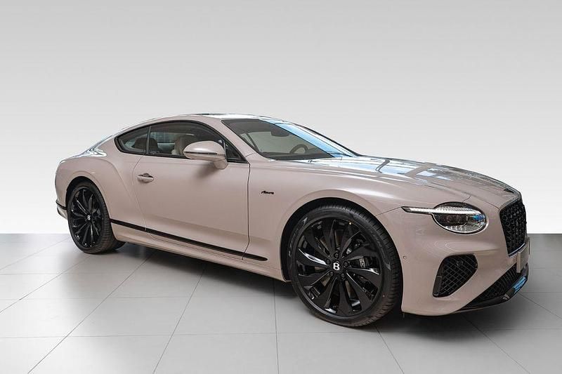 Neu Bentley Continental 680 PS (500 kW) 2025 Grau
