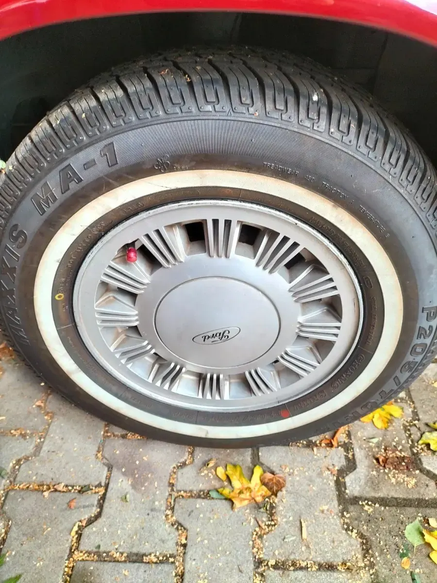 Gebraucht Ford Mustang 120 PS (88 kW) 1990 Rot Cabrio