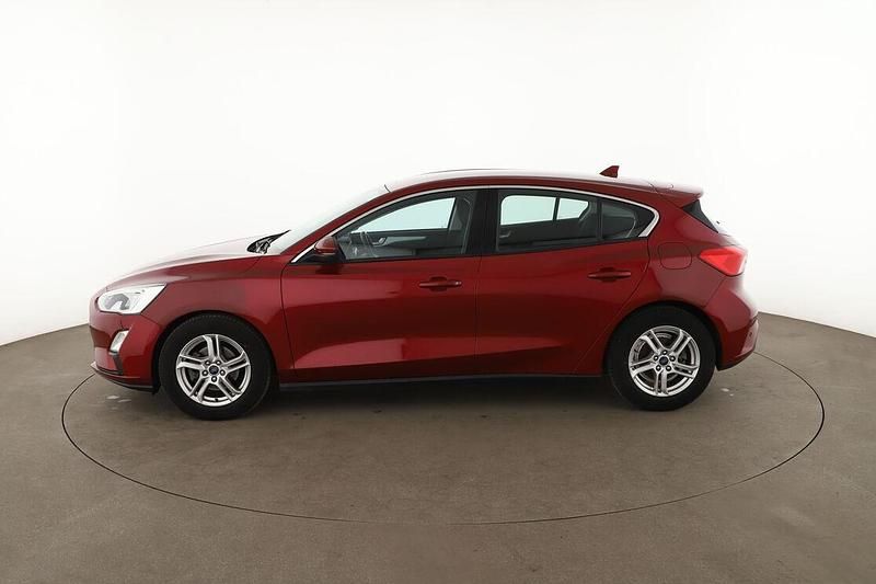Gebraucht Ford Focus Cool & Connect 101 PS (74 kW) 2019 Rot Limousine