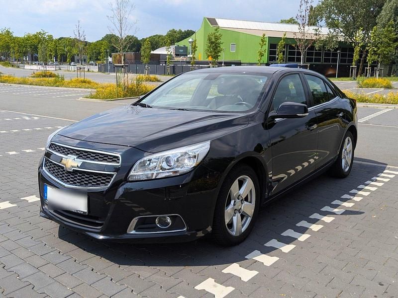 Schwarz Gebraucht 2012 Chevrolet Malibu Limousine | 8.290 € - Bild 1/4