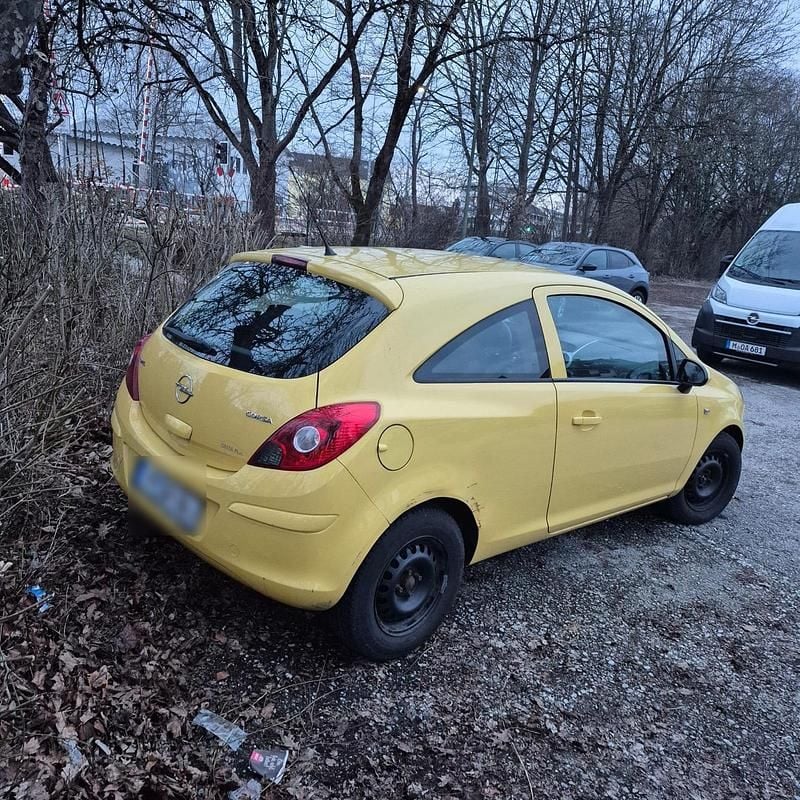 Gebraucht Opel Corsa 80 PS (58 kW) 2009 Gelb Kleinwagen