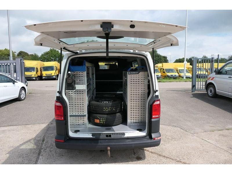 Gebraucht VW Transporter 140 PS (102 kW) 2016 Weiss Van