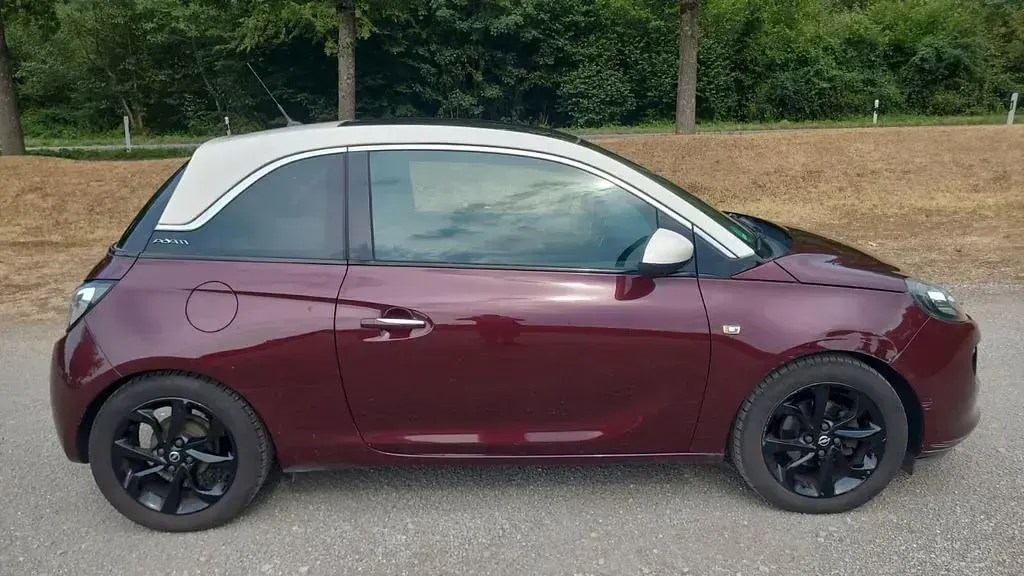 Gebraucht Opel Adam Glam 69 PS (50 kW) 2013 Rot Kleinwagen