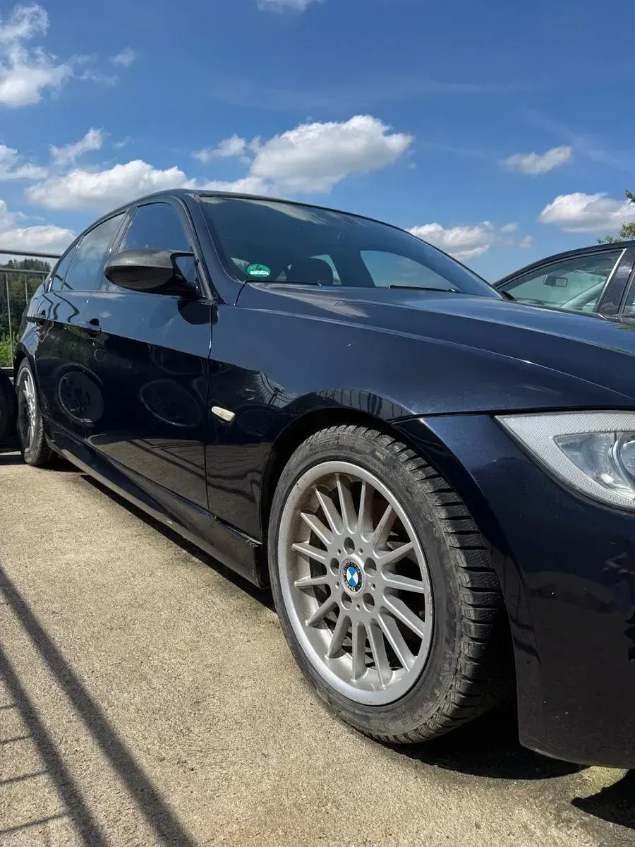 Gebraucht BMW 320 M Sport 173 PS (127 kW) 2006 Schwarz Limousine
