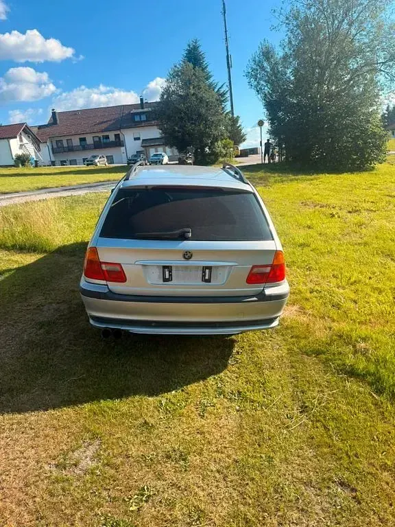 Gebraucht BMW 316 116 PS (85 kW) 2005 Silber Kombi