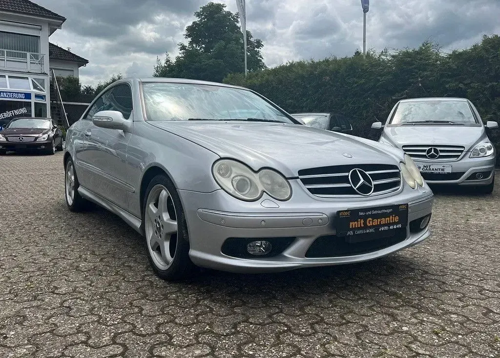 Gebraucht Mercedes CLK320 218 PS (160 kW) 2007 Silber Coupé
