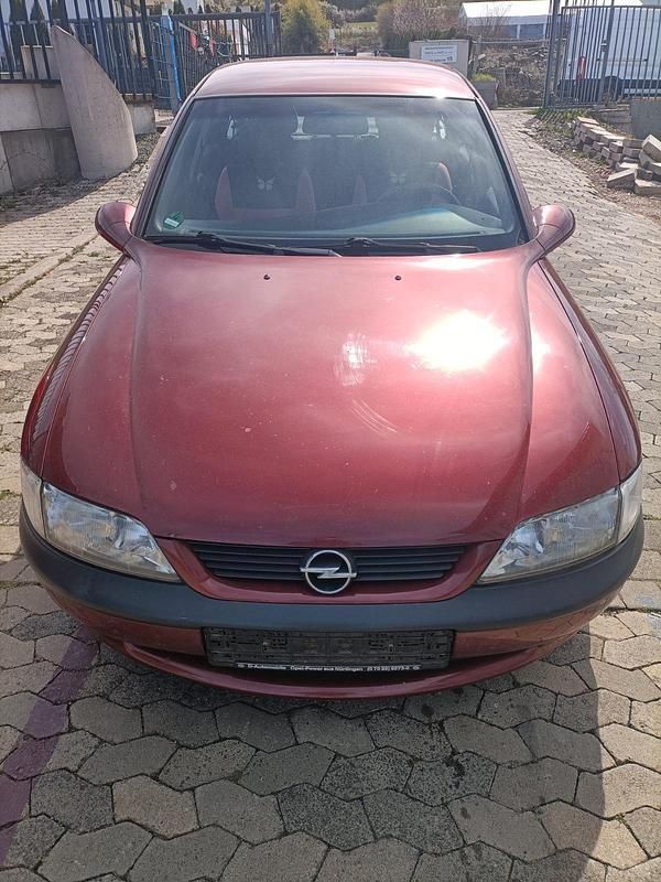 Gebraucht Opel Vectra 100 PS (73 kW) 1998 Rot Limousine