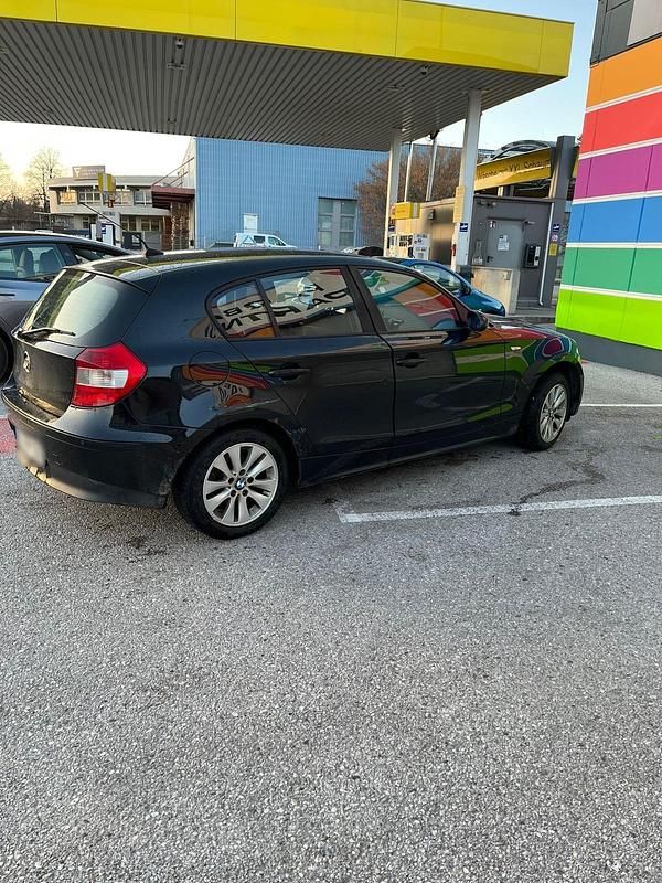 Gebraucht BMW 116 116 PS (85 kW) 2006 Schwarz Kleinwagen