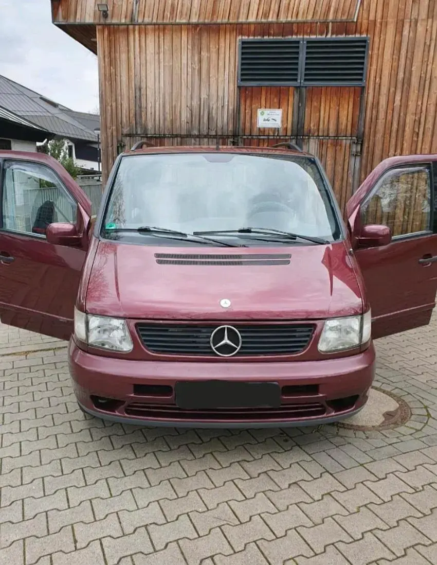 Gebraucht Mercedes V230 143 PS (105 kW) 1999 Rot Van / Kleinbus