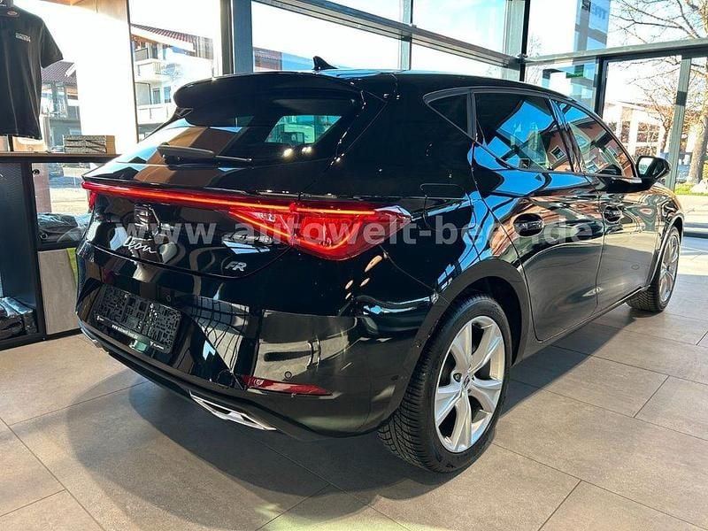 Gebraucht Seat Leon FR 150 PS (110 kW) 2025 Midnight black Limousine