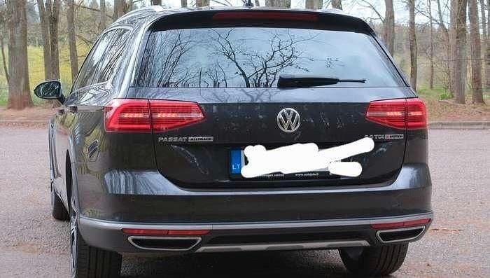 Second-hand VW Passat 150 CP (110 kW) 2017 Bej Berlinǎ