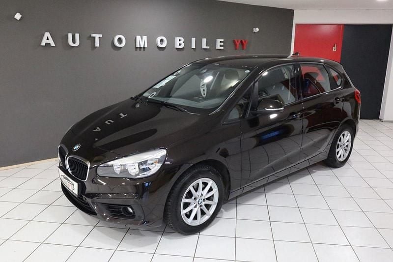 Gebraucht BMW 220 Active Tourer Advantage 192 PS (141 kW) 2017 Braun Van / Kleinbus