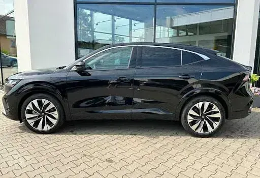 Używany Renault Rafale Techno 200 KM (147 kW) 2024 Czarny SUV