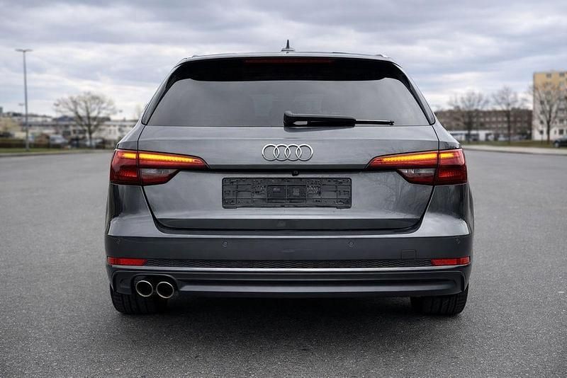 Gebraucht Audi A4 S-Line 190 PS (139 kW) 2016 Grau Kombi