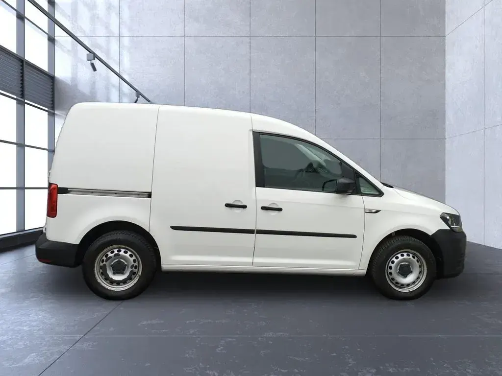 Gebraucht VW Caddy 102 PS (75 kW) 2020 Weiß Van / Kleinbus