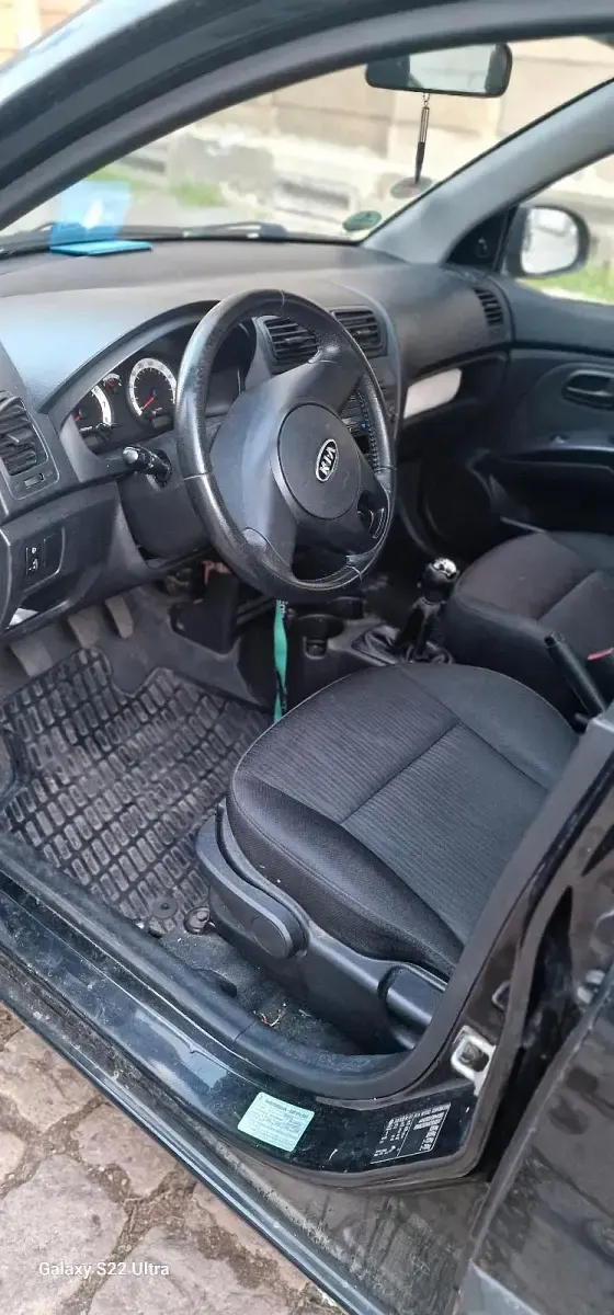 Gebraucht Kia Picanto 60 PS (44 kW) 2010 Schwarz Kleinwagen