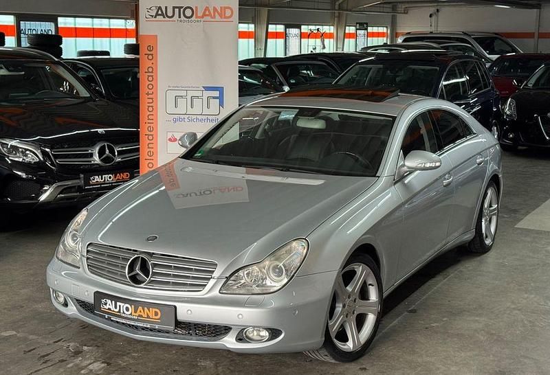 Gebraucht Mercedes CLS500 306 PS (225 kW) 2005 Silber Coupé