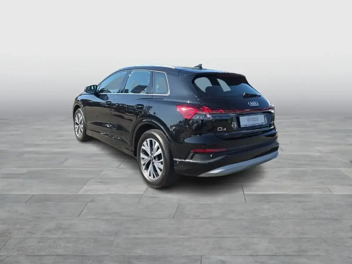 Gebraucht Audi Q4 e-tron Sport 150 kW (204 PS) 2023 Schwarz SUV