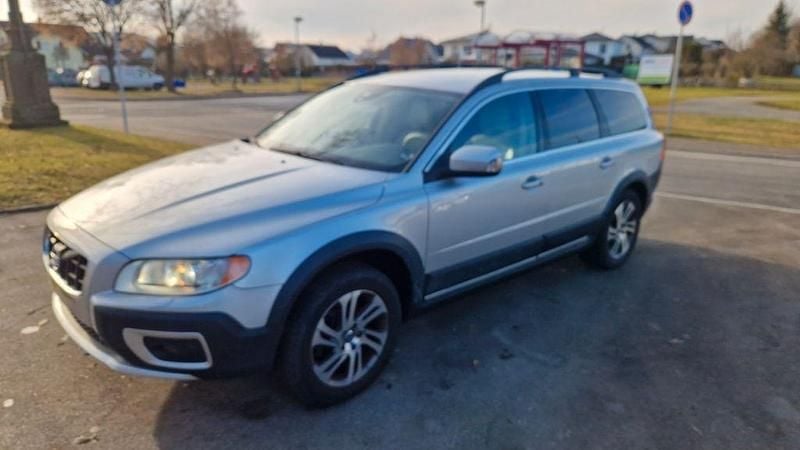Gebraucht Volvo XC70 Summum 163 PS (119 kW) 2012 Silber SUV