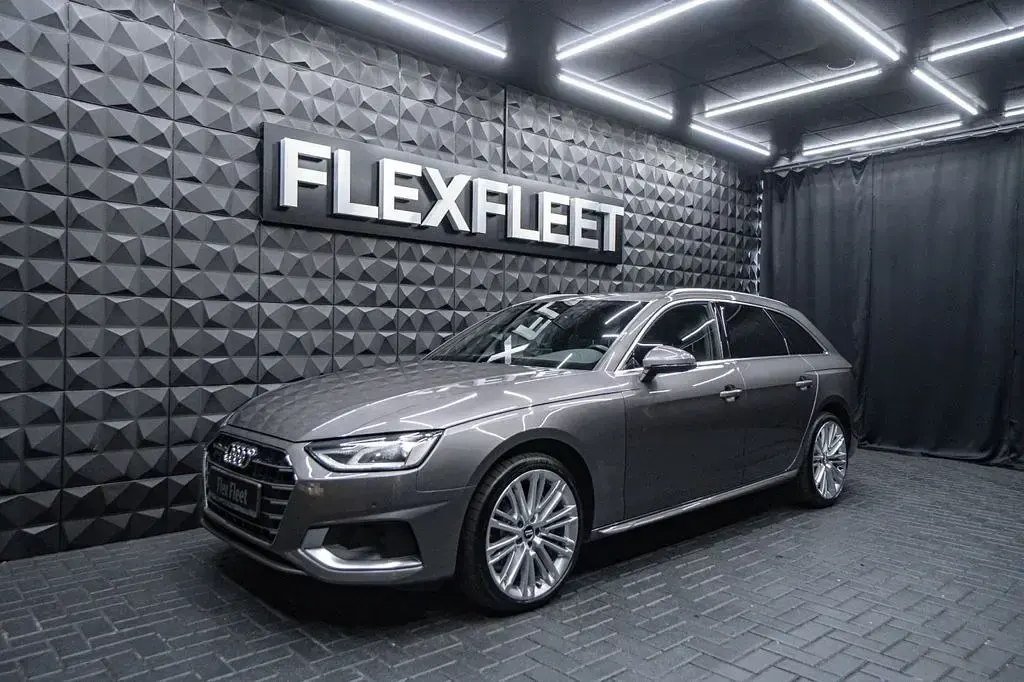 Używany Audi A4 Advanced 190 KM (139 kW) 2019 Szary Kombi