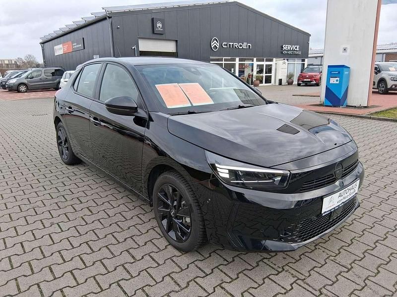 Gebraucht Opel Corsa 101 PS (74 kW) 2024 Lackierung schwarz perla nera/ Limousine