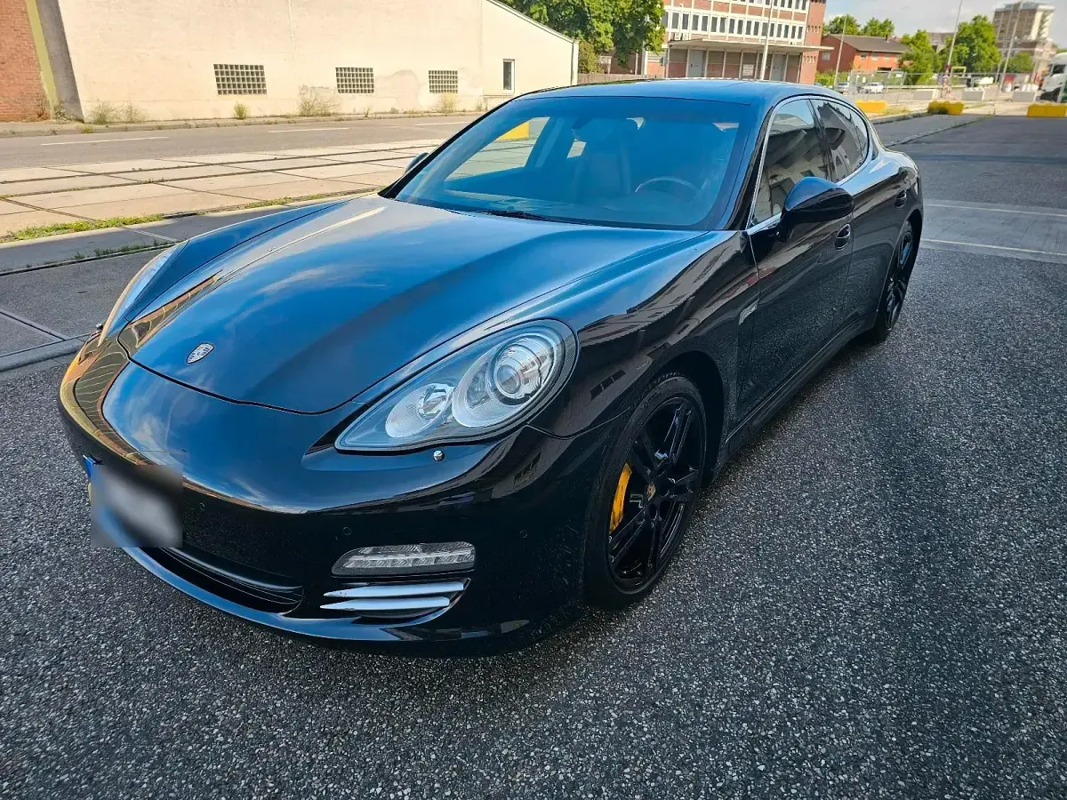 Gebraucht Porsche Panamera 4S 400 PS (294 kW) 2010 Schwarz Kleinwagen